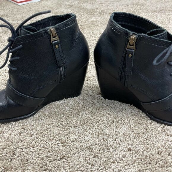 Fossil Charlene Ankle Boots Womens Size 6.5 Black Leather Lace Up Buckle‎ Wedge - Picture 5 of 12